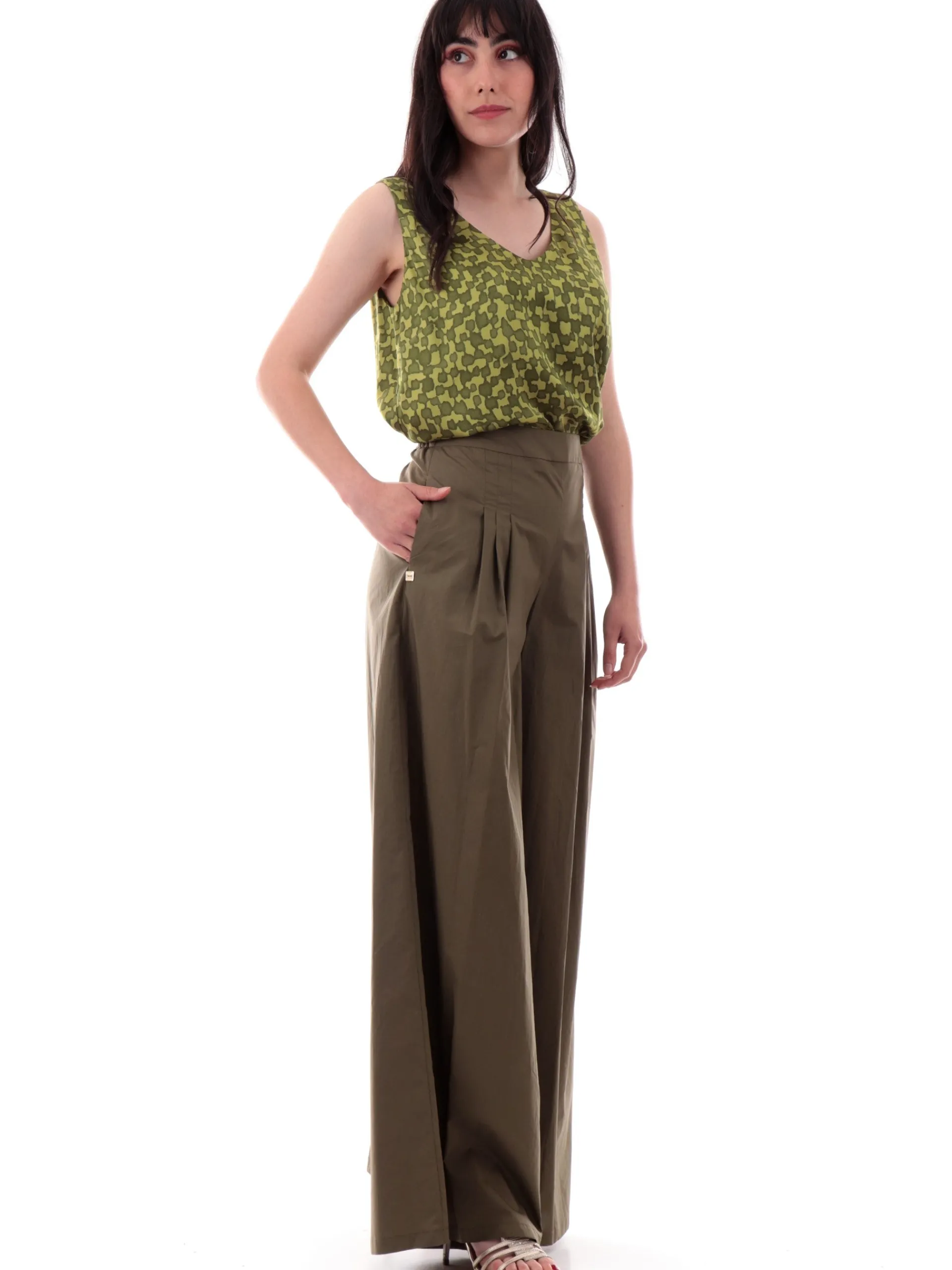 MANILA GRACE Maglie*Canotta verde fantasia foglie scollo a V e fondo svasato Y214VSMA268