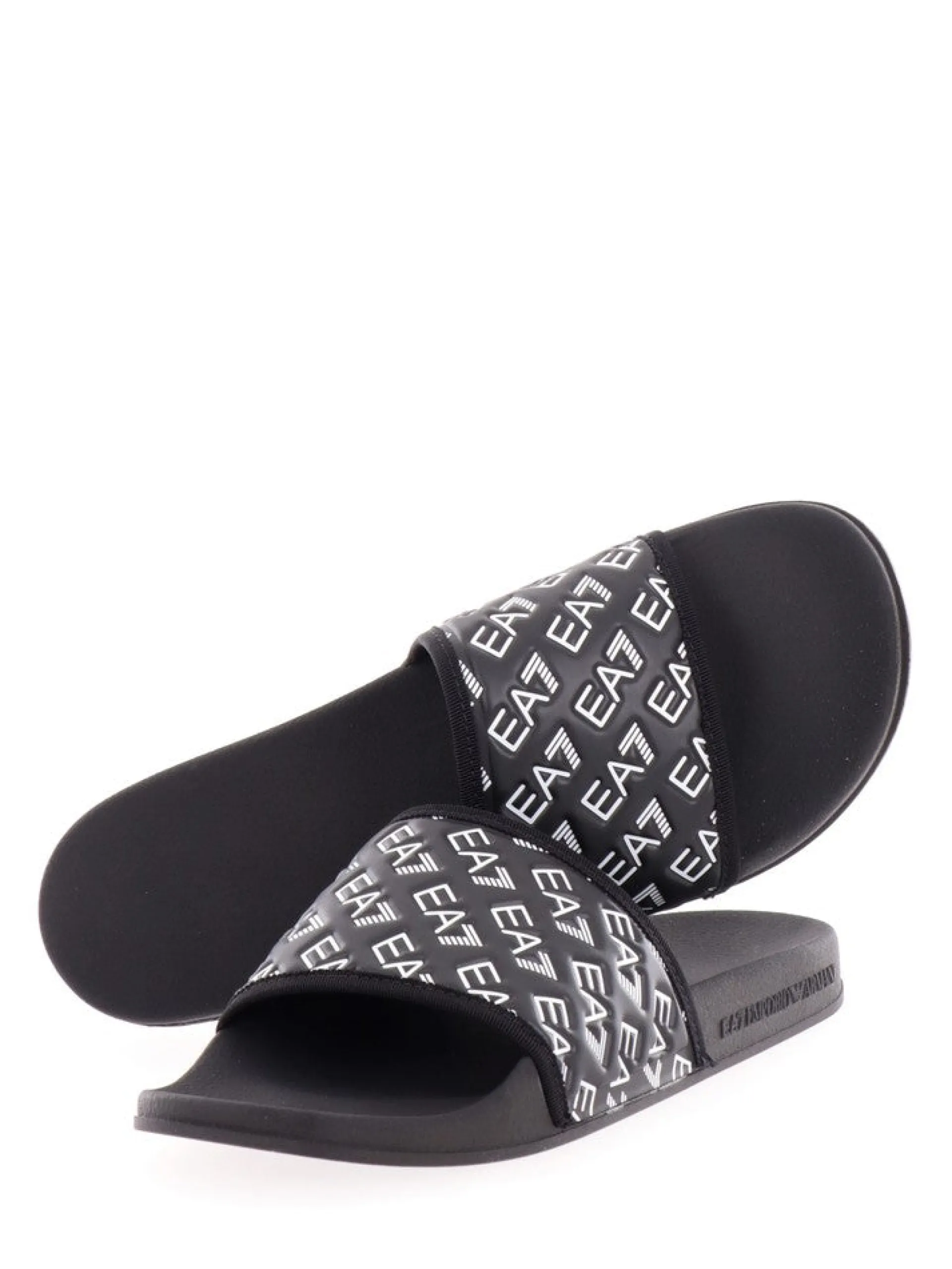 EMPORIO ARMANI 7 Ciabatte E Infradito*Ciabatte Emporio Armani nere da uomo con logo bianco XCP010XK340