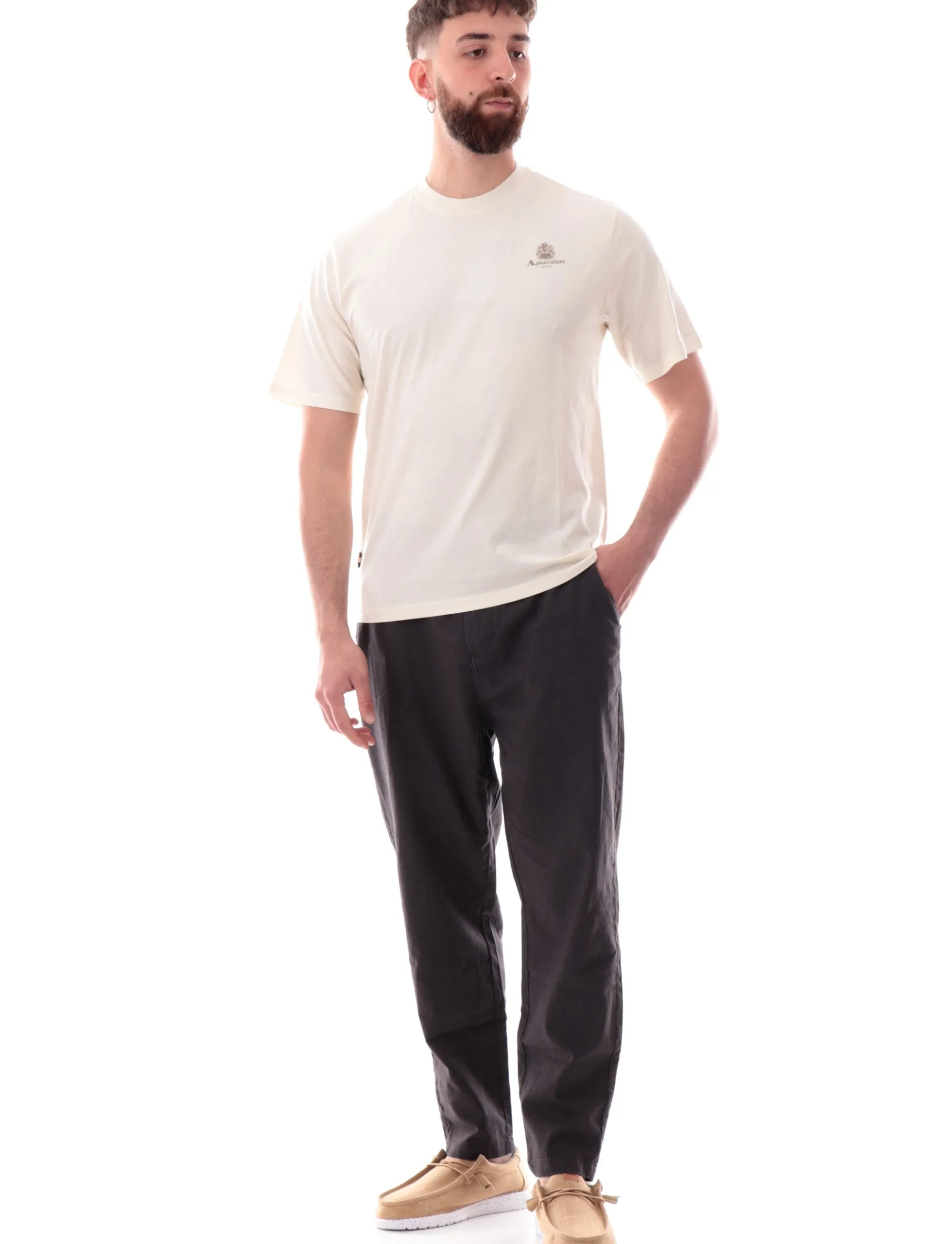 AQUASCUTUM T-Shirt*Maglia bianco crema da uomo con logo stampato lato cuore AAB005TS005