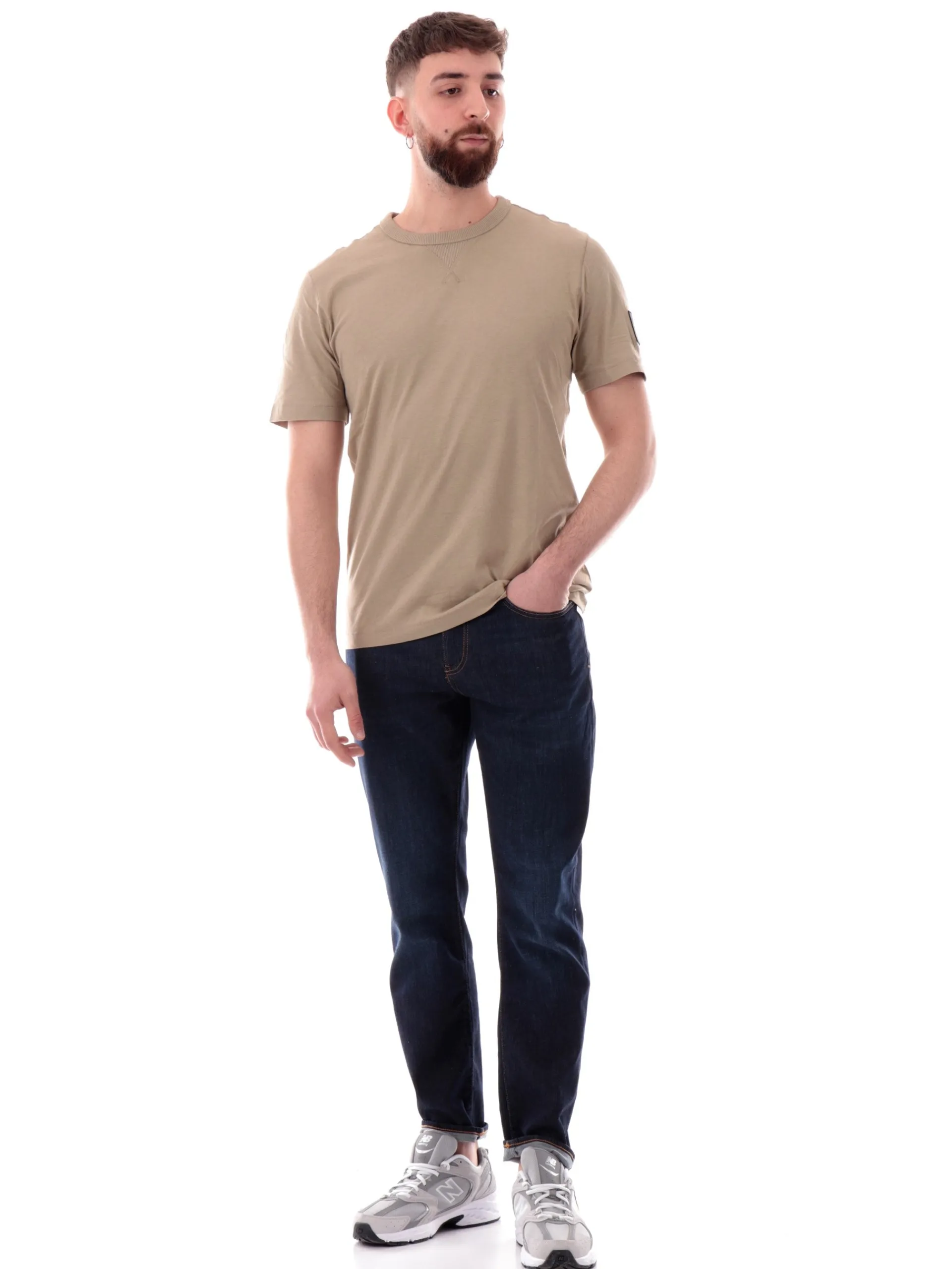 CALVIN KLEIN T-Shirt*Maglia marrone Badge Regular da uomo patch CK sulla manica sinistra J30J323484 HI0