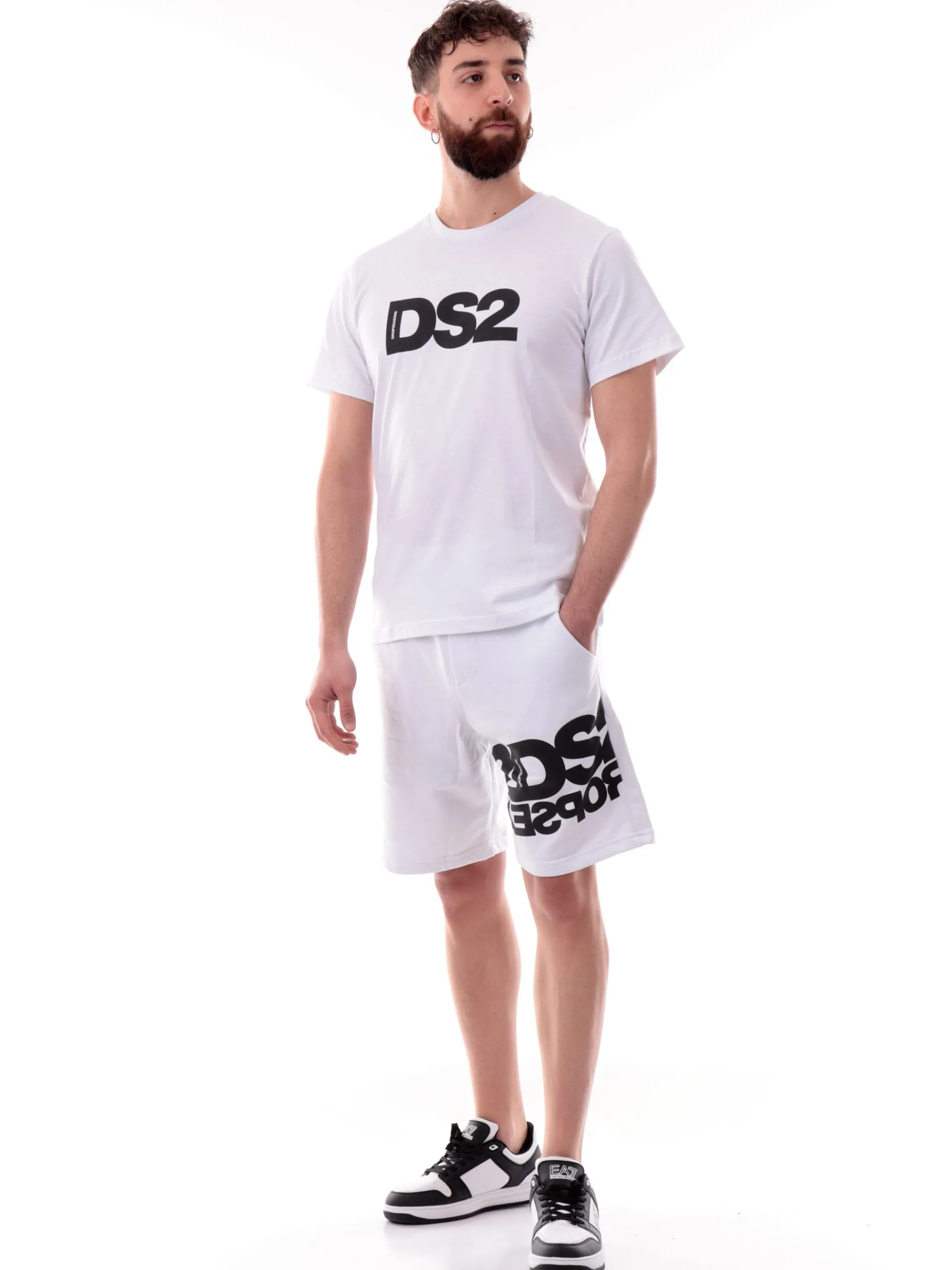 DS2 T-Shirt*Maglia bianca da uomo logo nero SS25292