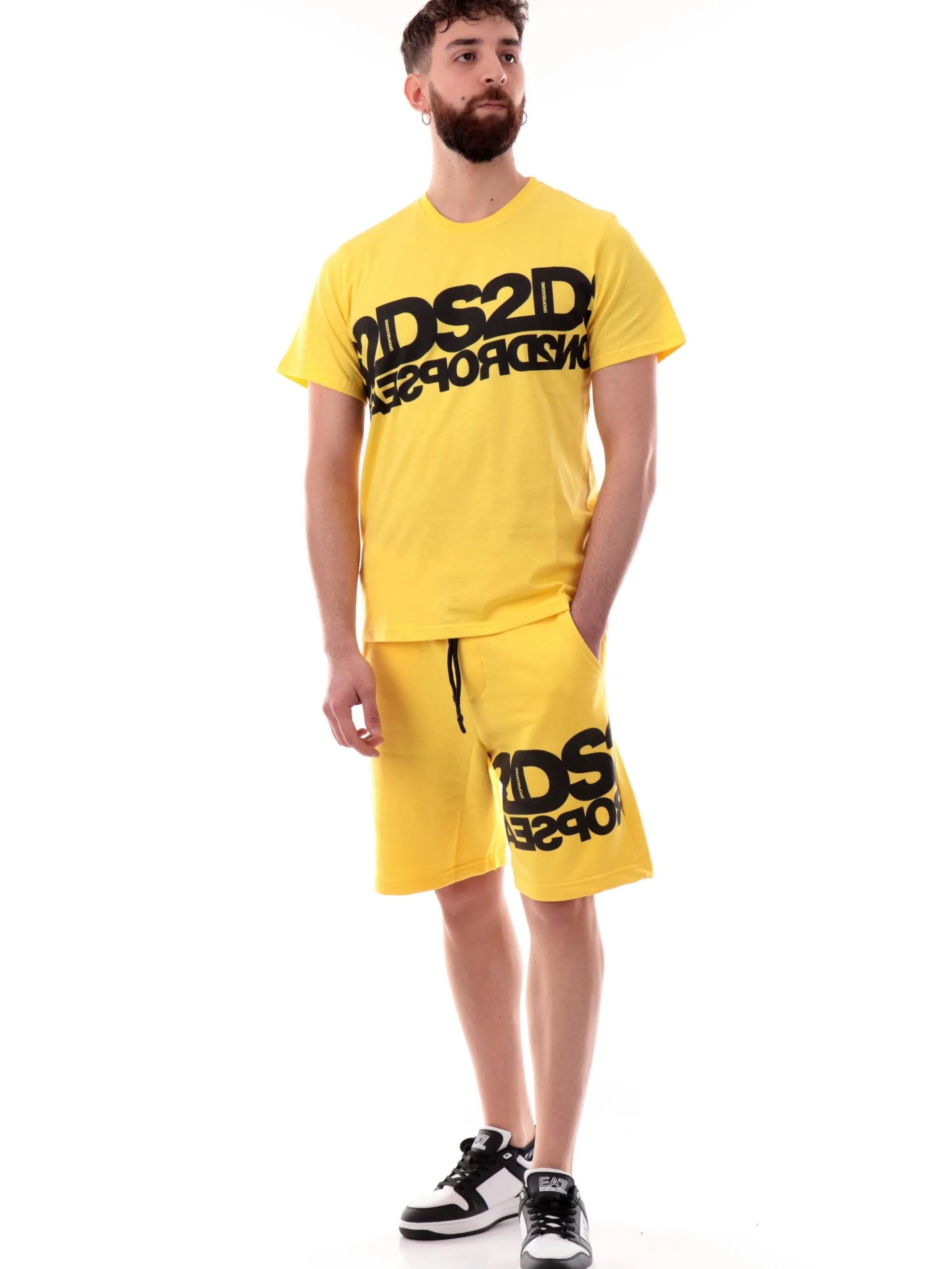 DS2 T-Shirt*Maglia gialla da uomo maxi logo nero SS25240