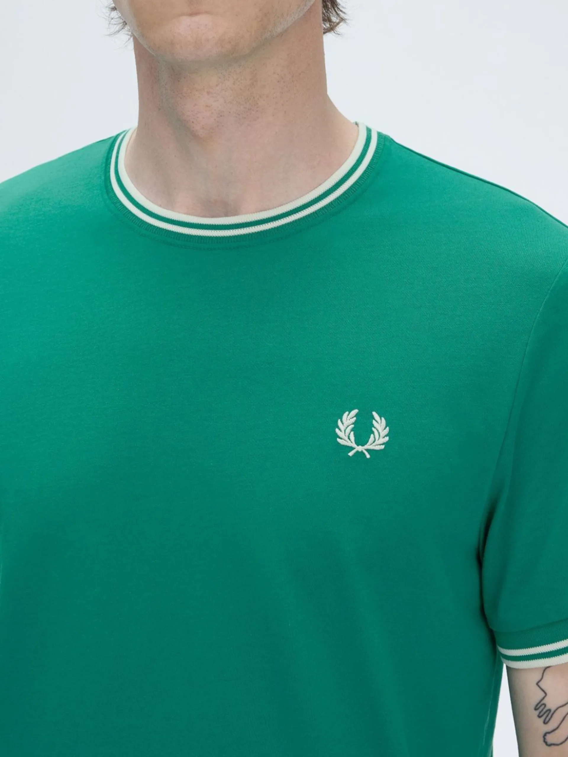 FRED PERRY T-Shirt*Maglia Twin Tipped verde da uomo bande bianche M1588