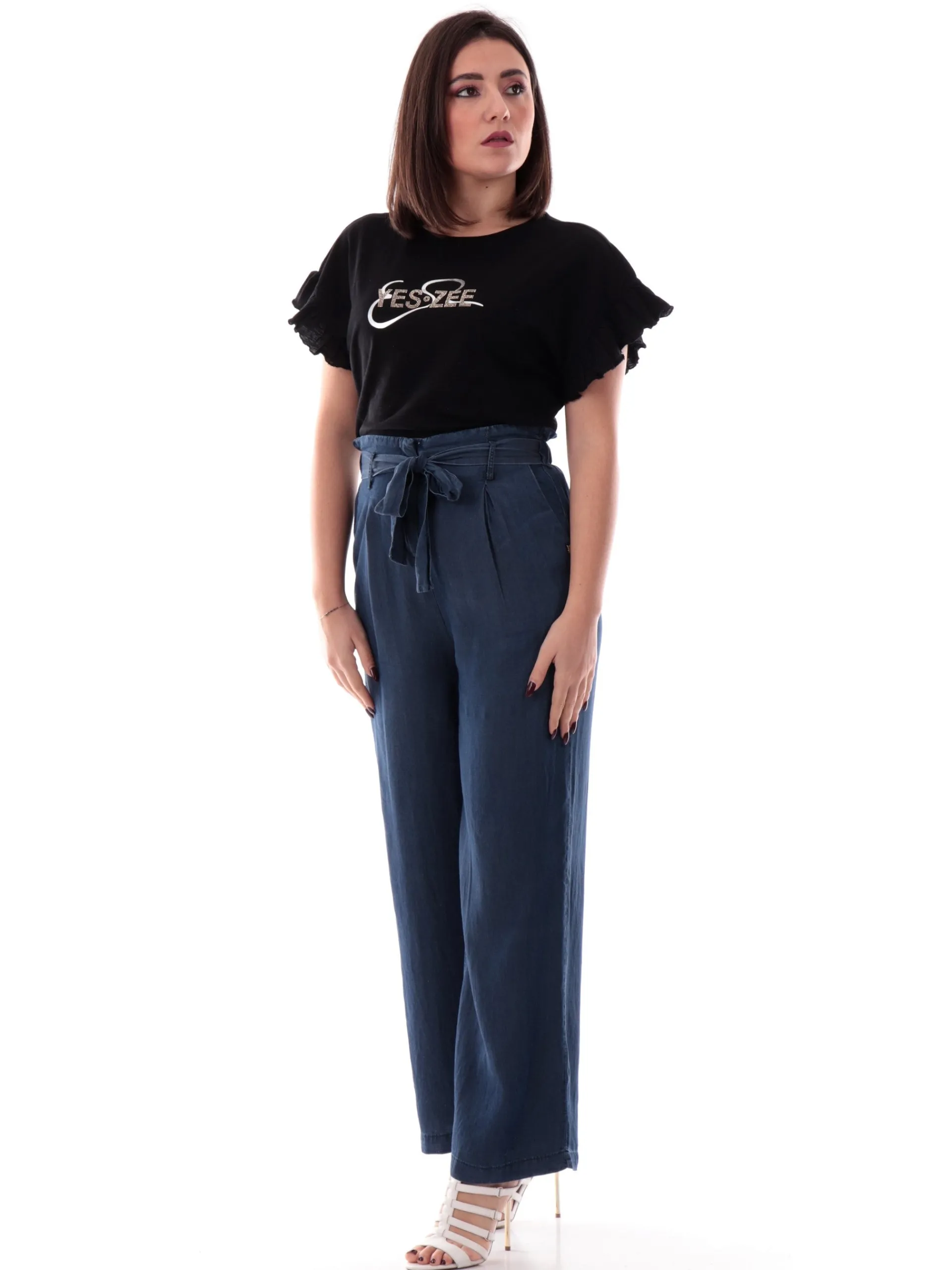 YES ZEE T-Shirt*Maglia nera maniche pipistrello da donna logo con strass T203TL00