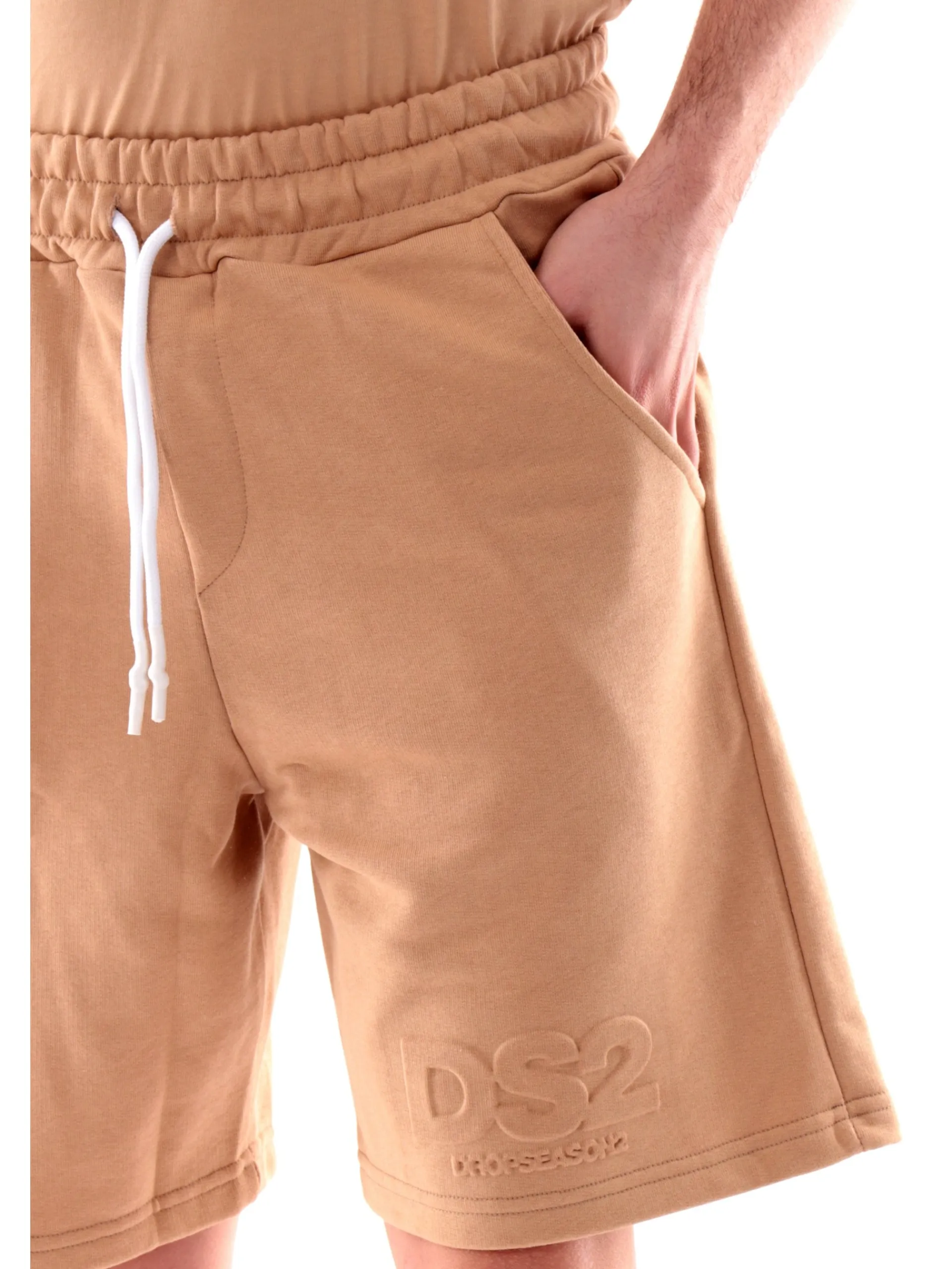 DS2 Bermuda*Pantaloncini beige da uomo con logo rilievo SS25214