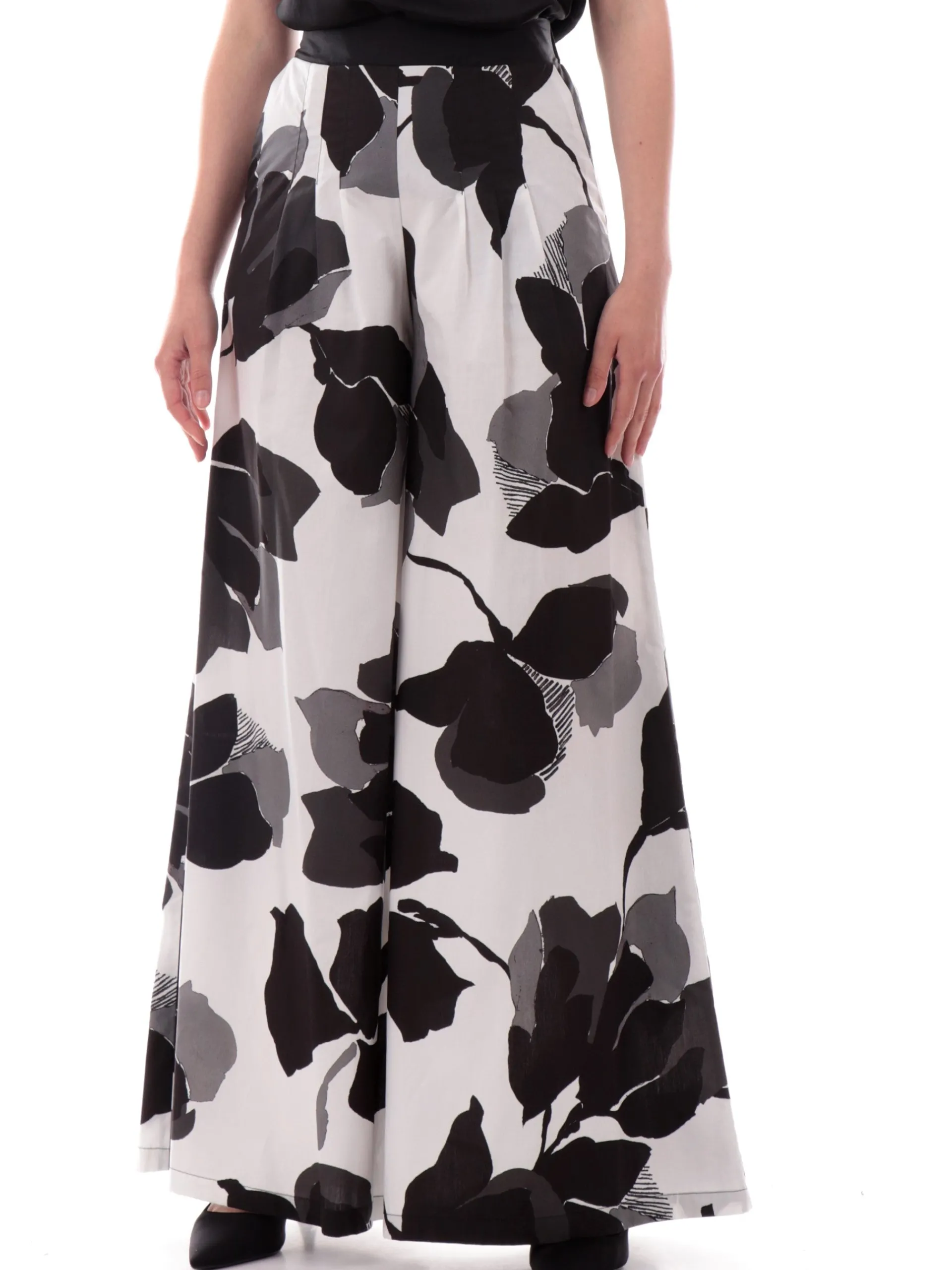 MANILA GRACE Pantaloni*Pantaloni fantasia a fiori grigi bianchi e neri a vita alta P127CSMA