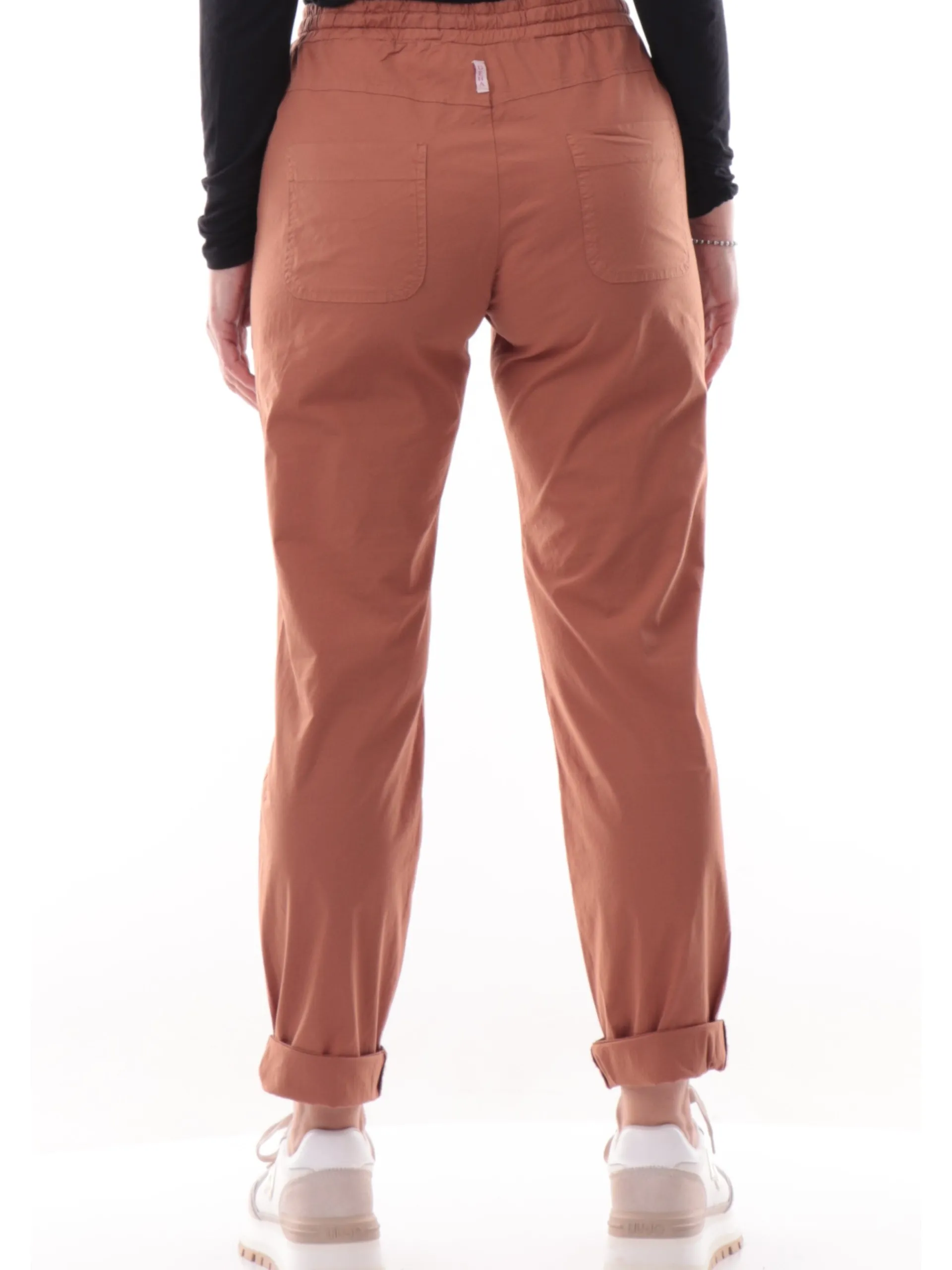 DEHA Pantaloni*Pantaloni tuta marroni con risvolto da donna in popeline A00645