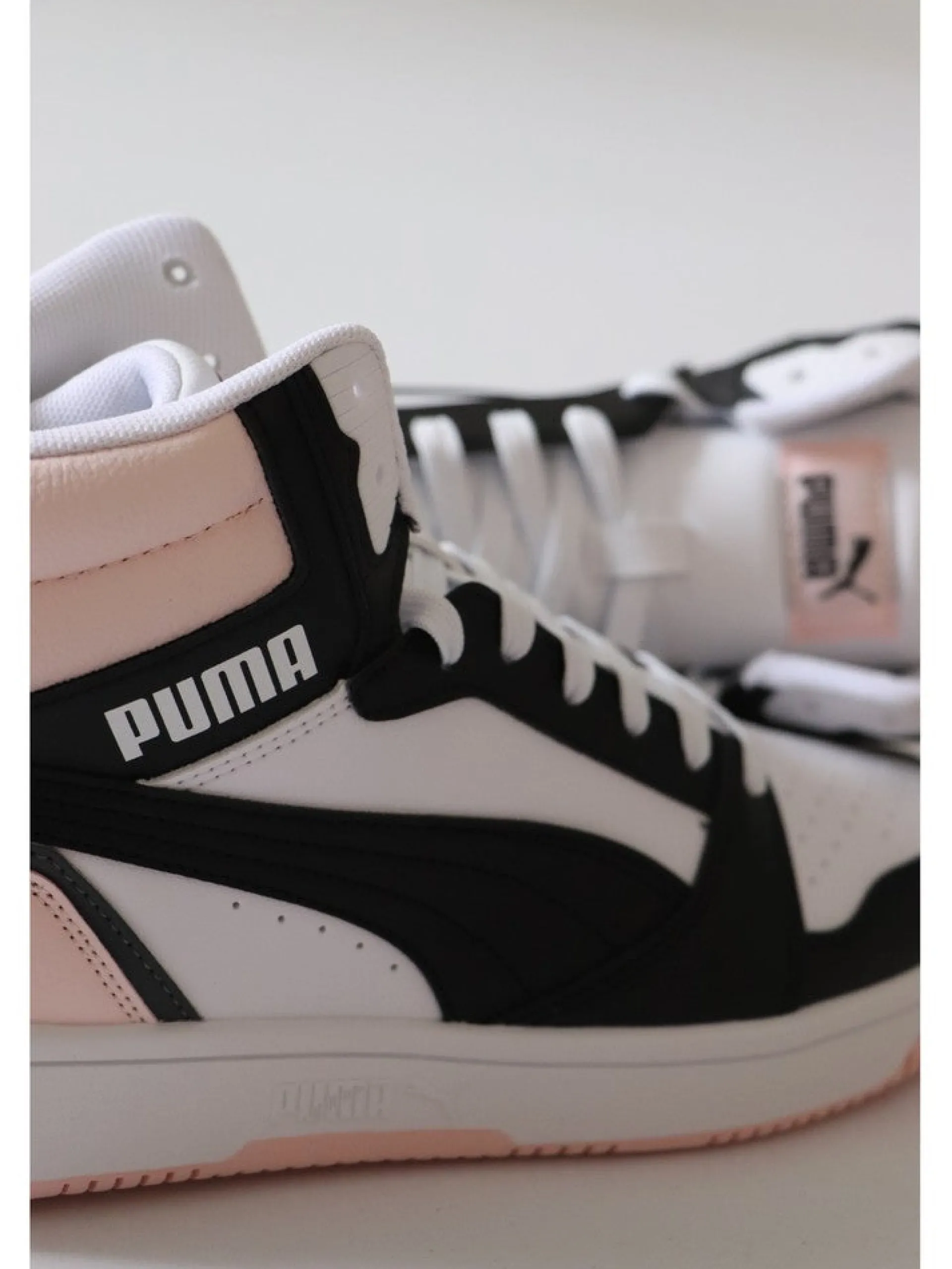 PUMA Sneakers*Scarpe bianche, rosa e nere da donna Rebound V6 39232